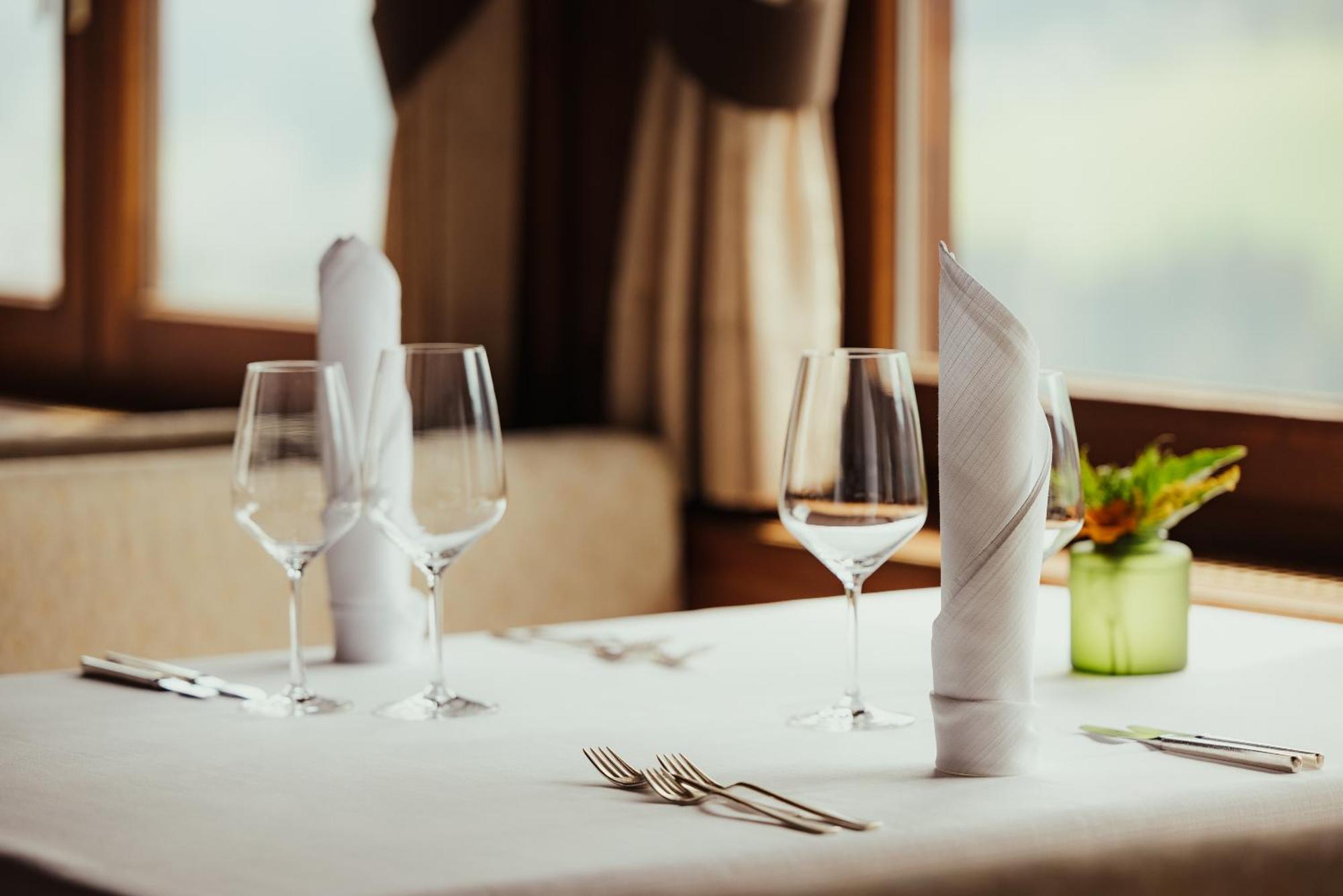 Hotel Grien オルティゼーイ エクステリア 写真
