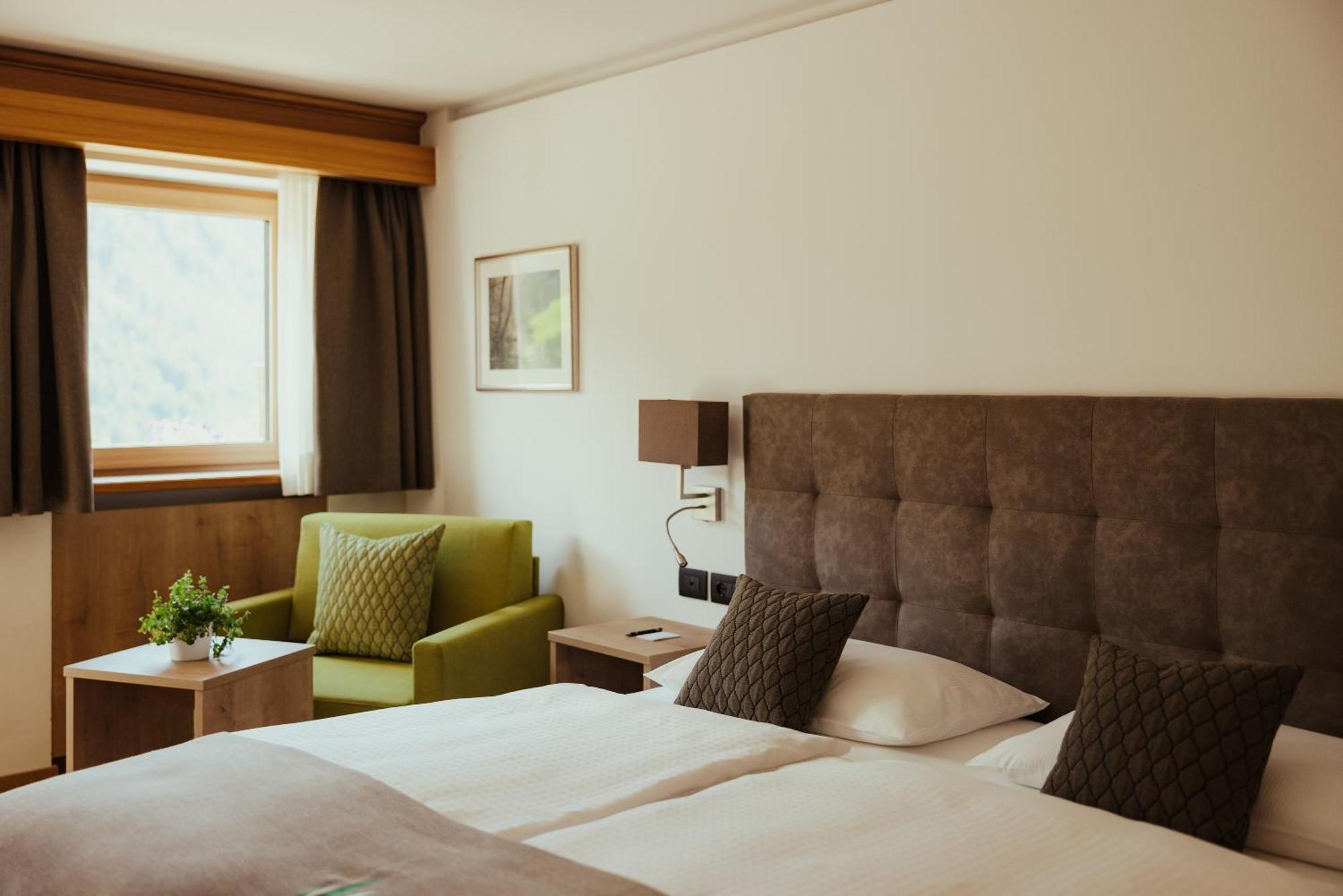 Hotel Grien オルティゼーイ エクステリア 写真